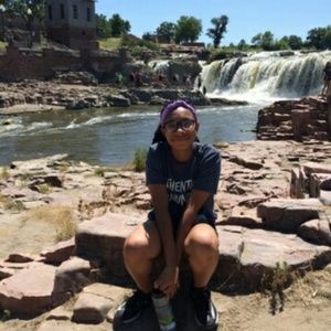 Meet your Posher, Miya